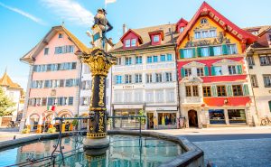 UBS, PwC Back Blockchain Group in Switzerland’s ‘Crypto Valley’