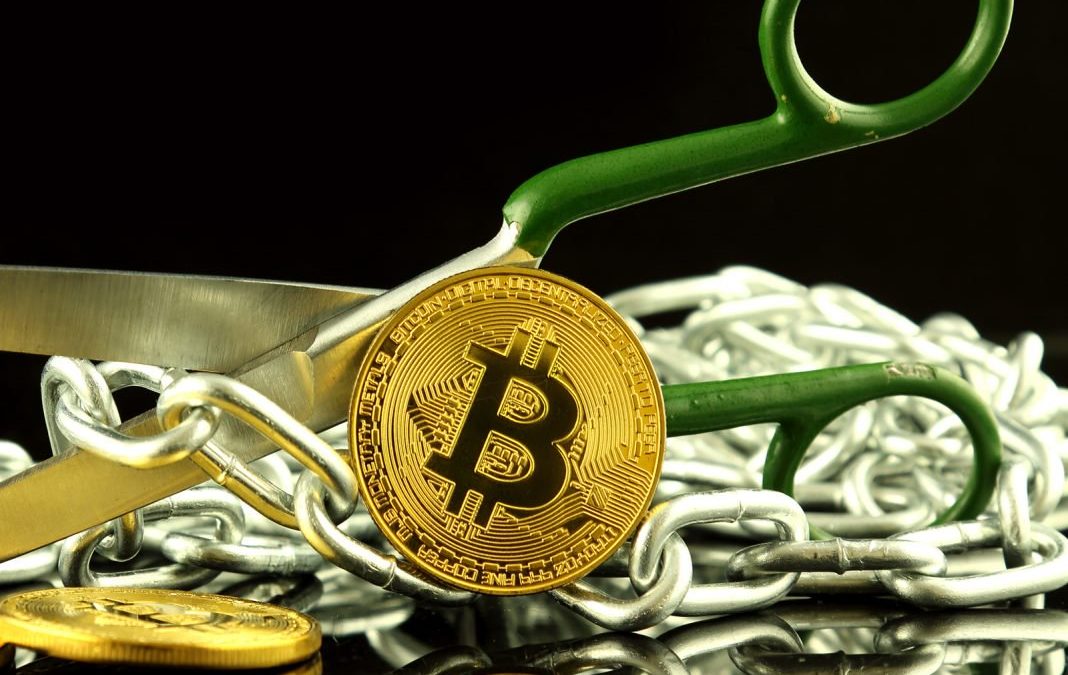 A Simple Guide to What Bitcoin Forks Are and Why They Happen