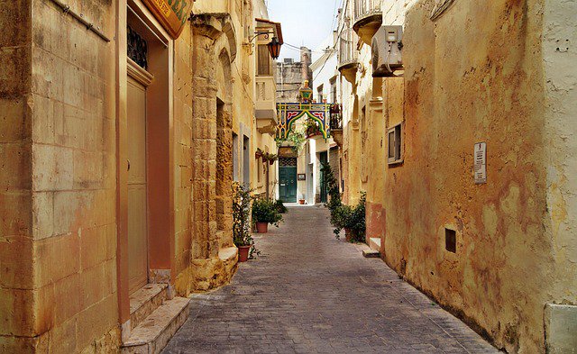 Malta Bitcoin Schizophrenia: Government and Banks Send Mixed Signals