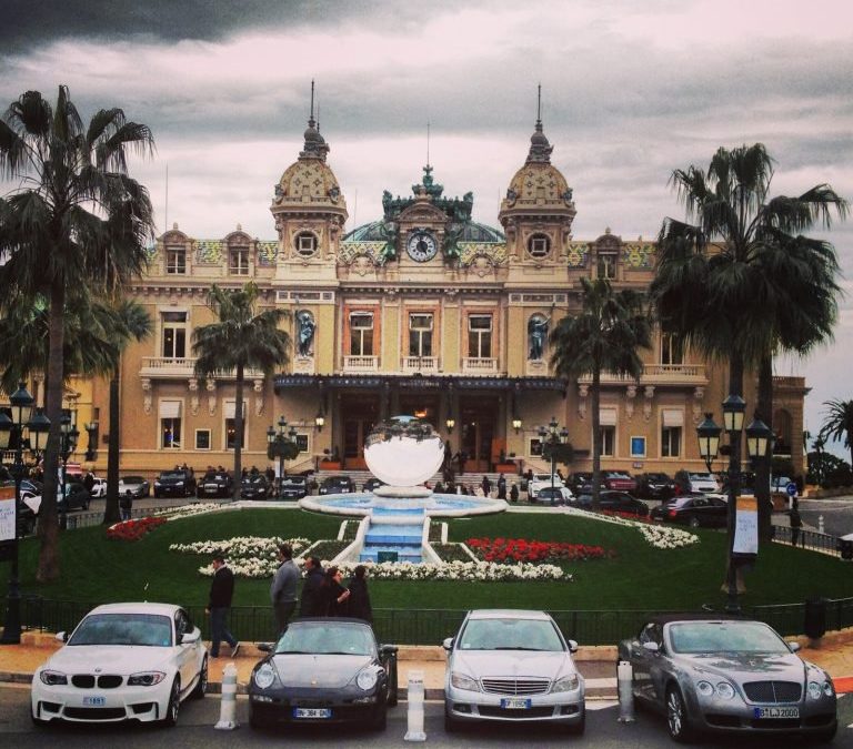 Bitcoin 2018 Price Projection Using Monte Carlo Random Walks: ~50,000 USD