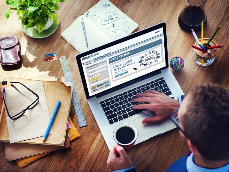 New Crypto-Friendly Bank Cashaa Offers Personal and Business Accounts