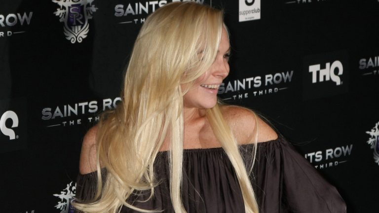 Lindsay Lohan Tweets ‘Bitcoin to the Moon’- Celebrities Are Flocking to Crypto in Great Number