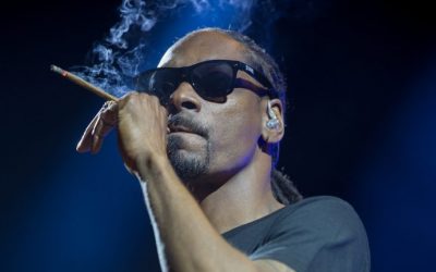 Hip-Hop Star Snoop Dogg Says Bitcoin ‘Here to Stay’— Lauds NFTs for Creating Direct Connection Between Artists and Fans