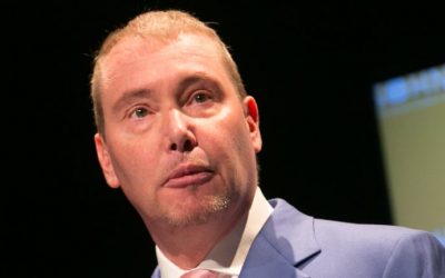 Billionaire Fund Manager Jeffrey Gundlach Convinced Bitcoin Will Fall Below $23K, US Dollar Is ‘Doomed’