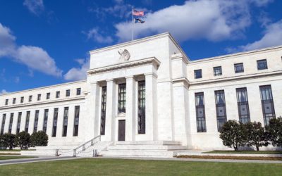 Federal Reserve Governor Argues Against Subjecting Stablecoins to Full Banking Regulation