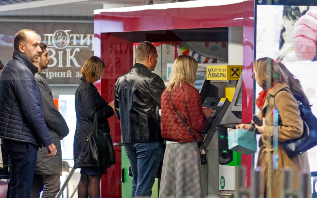 Ukraine Central Bank Limits Cash Withdrawals Amid Russian Assault