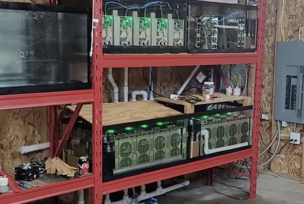 Water great idea! Bitcoin mining heats this swimming pool