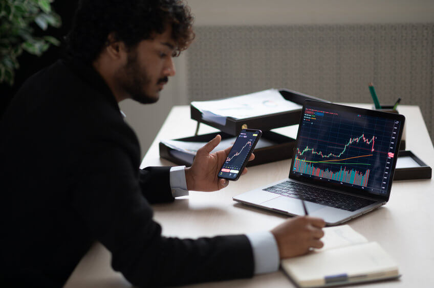 Smart trader shifts to Hyperliquid’s HYPE after pocketing $2.5M profit on STRK
