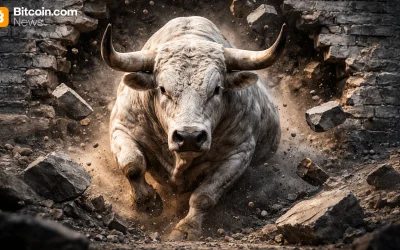 BTC Tops $90K, Retreats Fast — Futures Traders Stay Bold