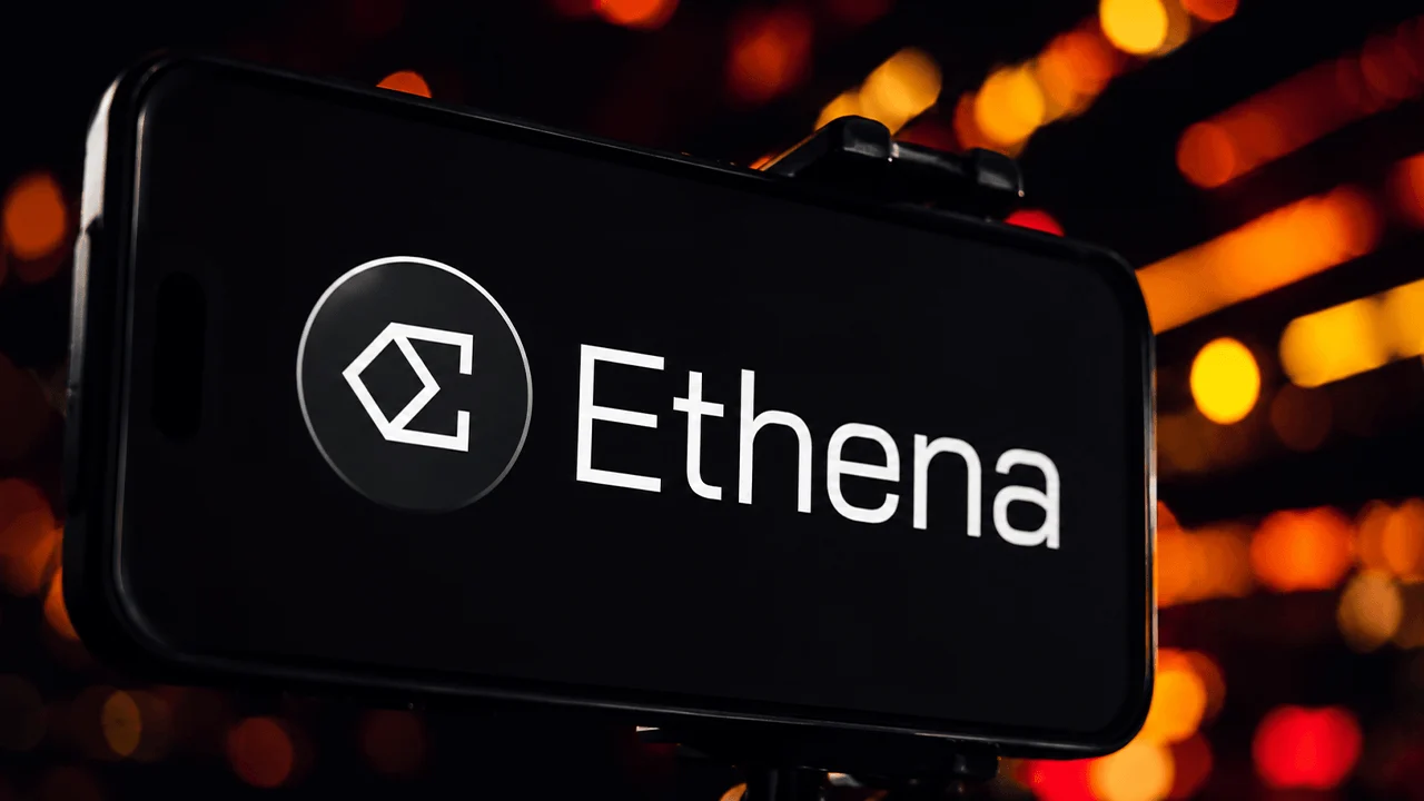Coinbase Ventures Invests in ENA as Ethena Scales USDe Beyond $1B