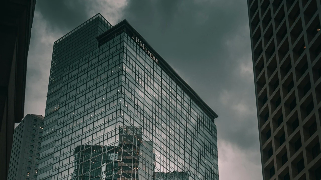 JPMorgan: Strategy’s $1.7 Billion Dividend Bill Could Force More Bitcoin Sales