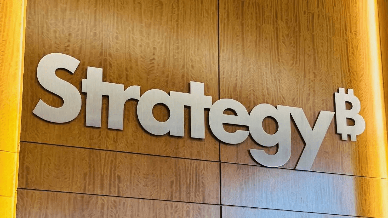 Law Firm Investigates Strategy as MSTR Drops 7% and STRC Crashes to $73