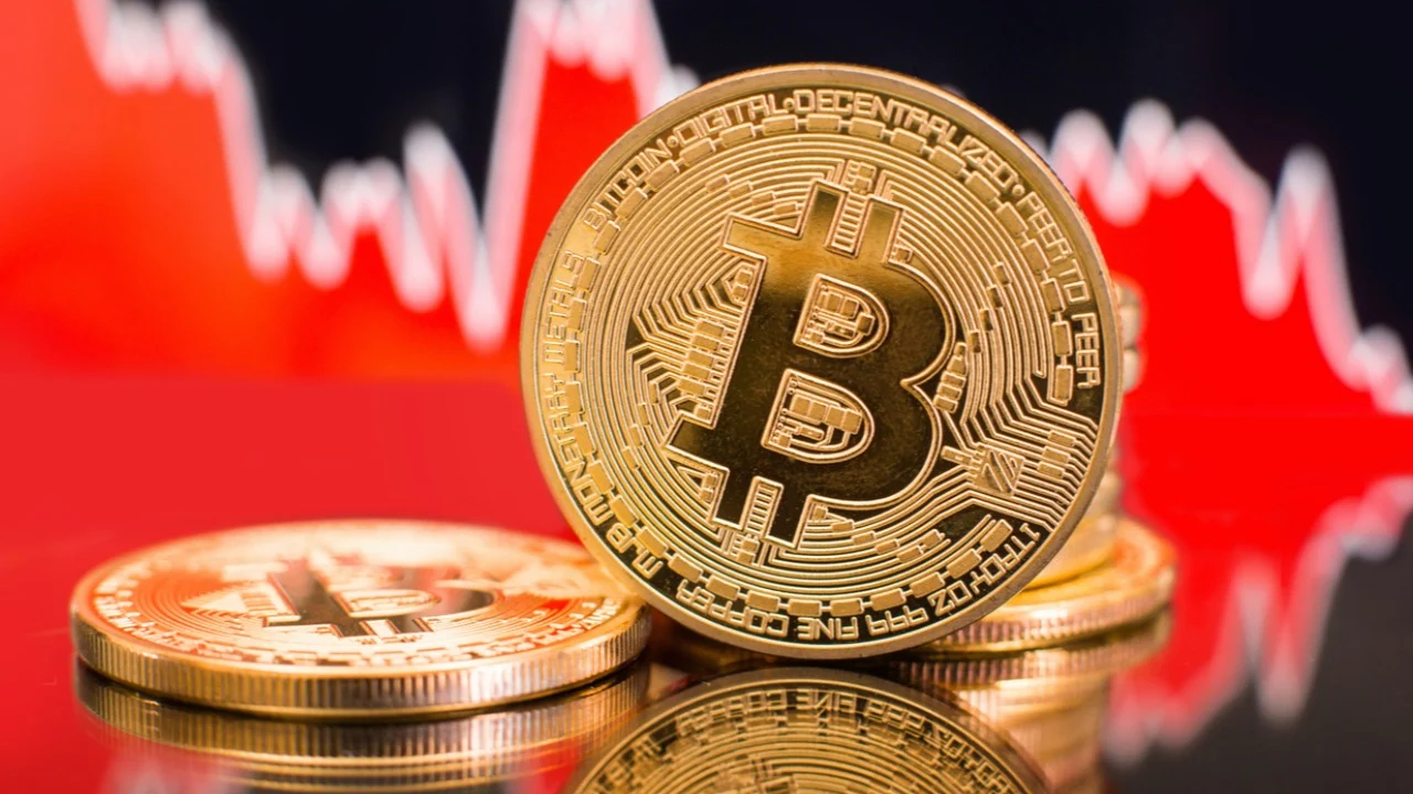 Peter Schiff Poll: Bitcoiners Stand Firm Even if Bitcoin Crashes to $0