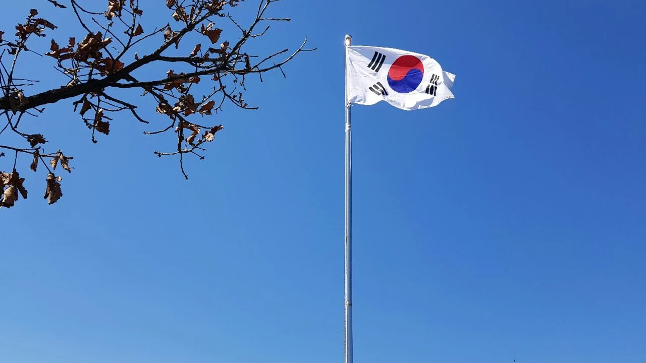 South Korea Halts KOSPI Trading After 8.4% Crash Trips Circuit Breaker