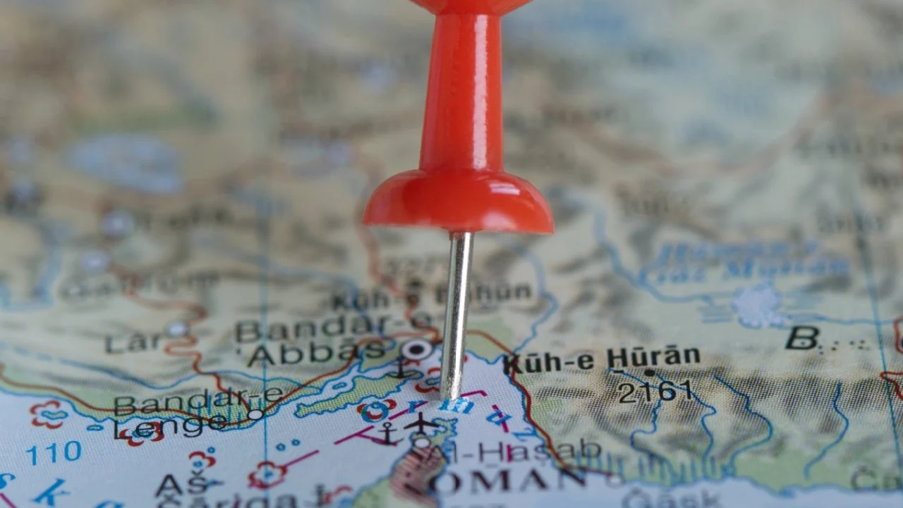 Iran Moves to Close the Strait of Hormuz as Tensions Erupt Over Broken Ceasefire Deal – Bitcoin News