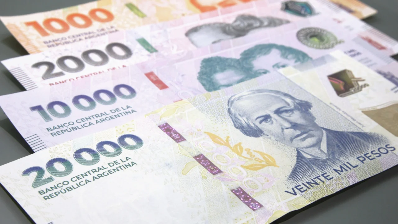 Argentina’s Banking Groups Are Quietly Building Peso Stablecoins for the Institutional Market