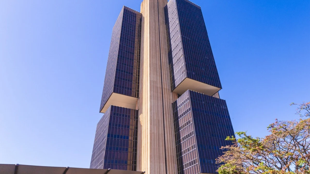 Stablecoins Surge 2% in Brazil as the Central Bank Triggers a New ‘Samba Premium’