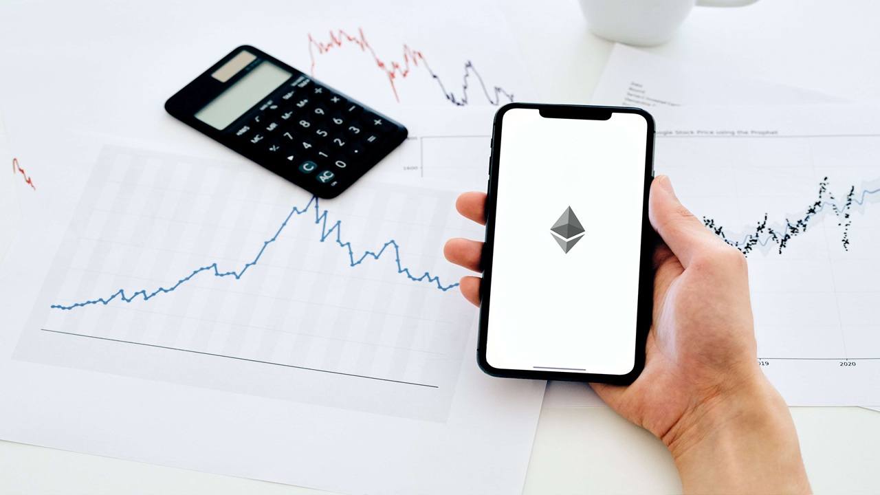 Former Blackrock Executive Defends Ethereum as Solana’s Validator Count Shrinks to 800