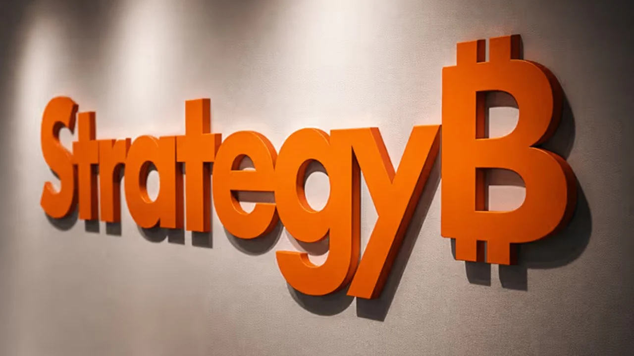 Strategy Extends Dividend Coverage Beyond 20 Months With Larger Cash Buffer