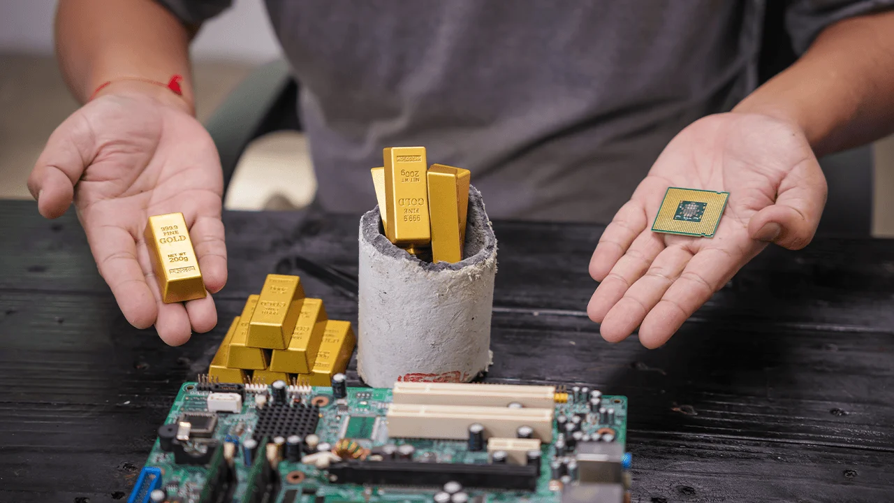 The Device in Your Junk Drawer Contains Real Gold. Scientists Just Found a Way to Get It Out With Cheese Waste